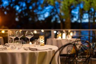 Restaurant au bord du Lac Léman, Yvoire · Villa Cécile